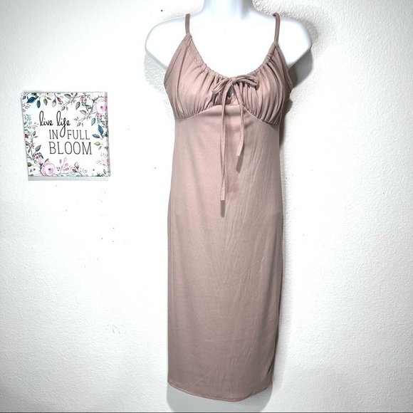 LIVI by Olivia Rae Ribbed Front Tie Tan Cream Dress Size S - Picture 3 of 8